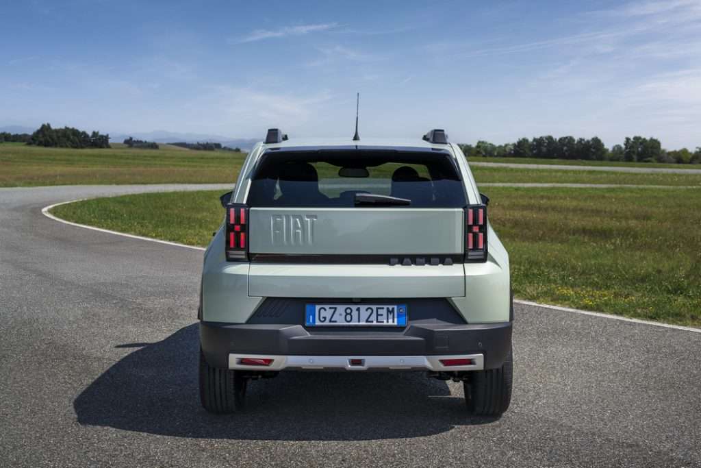 fiat GrandePanda turbo 100 2026_benzina statica rear