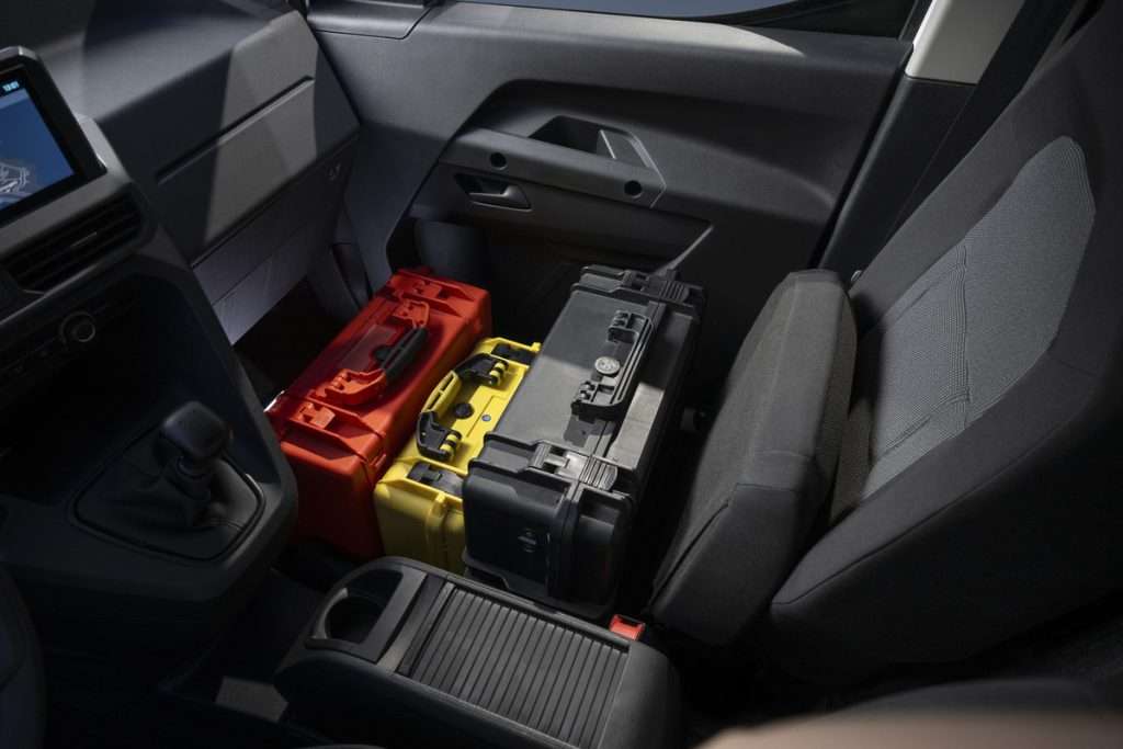 Citroën Berlingo Van First IAA Transportation 2026 interni modulari
