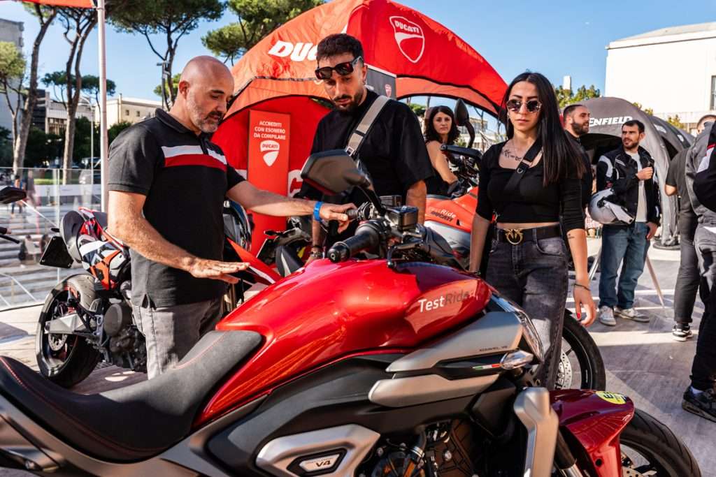 Eternal City Moto Show 2026 a Roma Gazometro test ride ducati