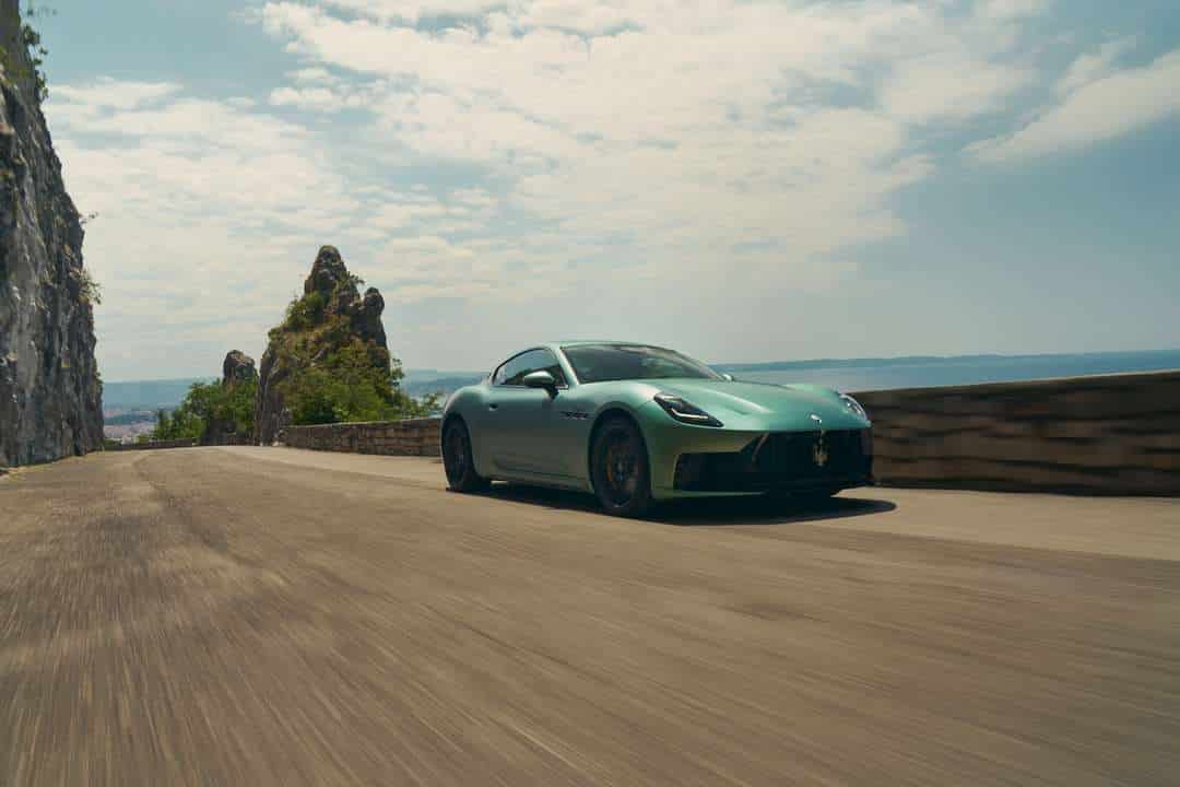 HERO_New Maserati GranTurismo Trofeo dinamica