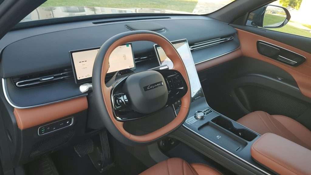 LEPAS L8 test drive 2026 plancia interni