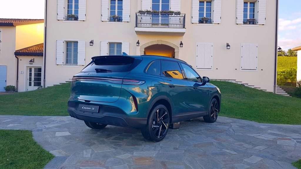 LEPAS L8 test drive 2026 statica ambient rear