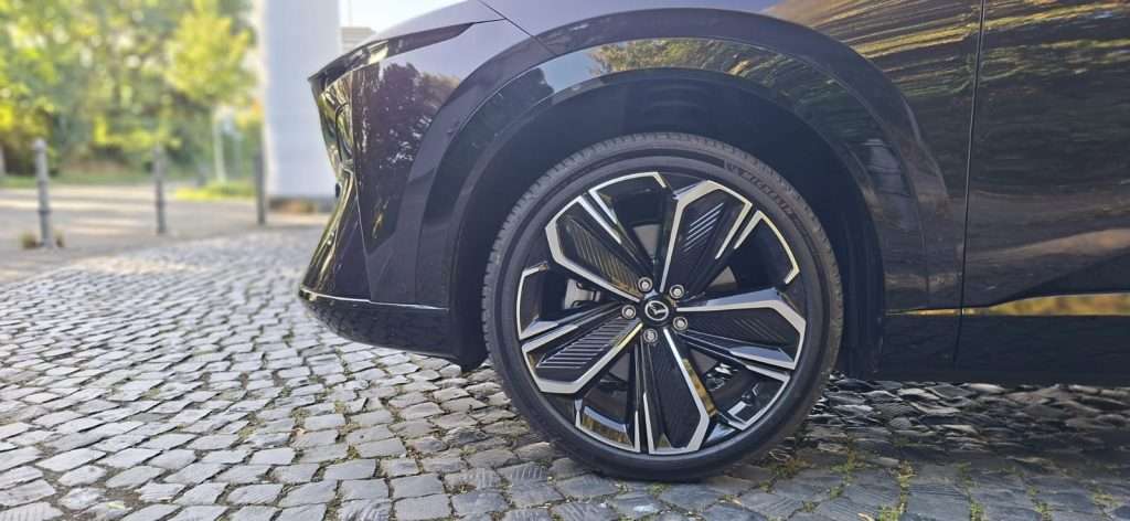 Mazda CX-6e cerchio