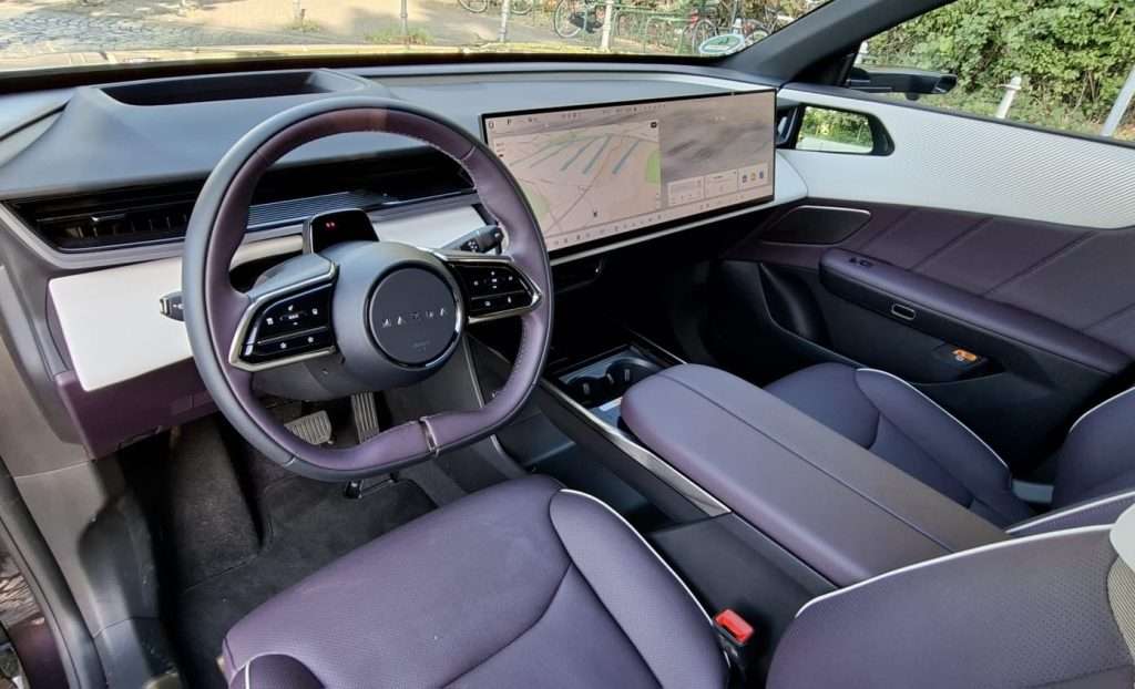 Mazda CX-6e statica interni