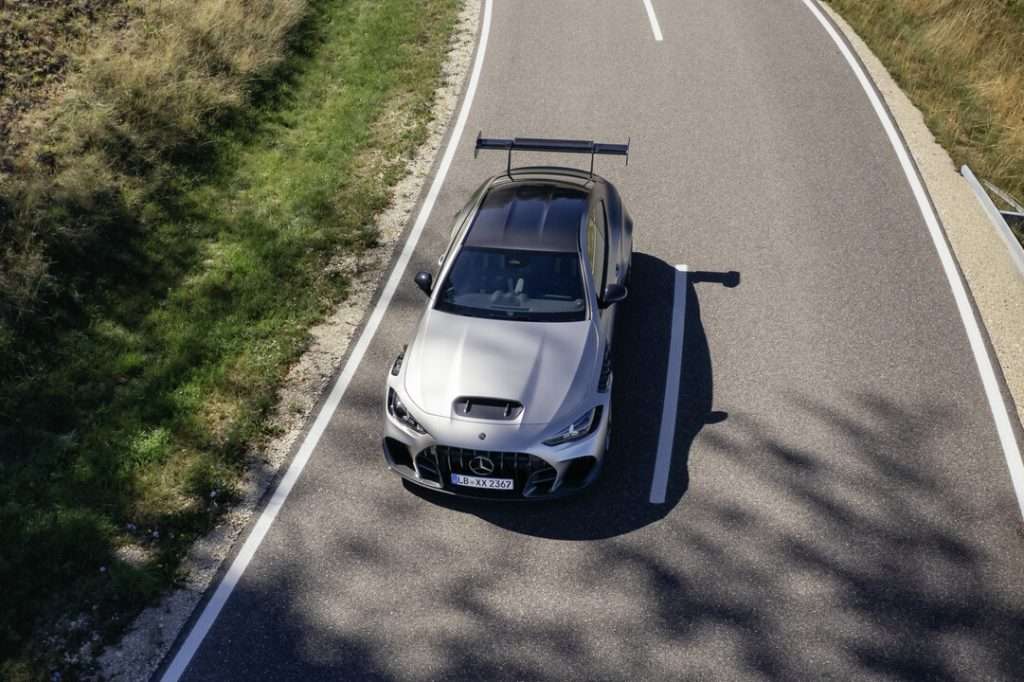 Mercedes-AMG CLE 646 Spezialanfertigung dinamica dall'alto