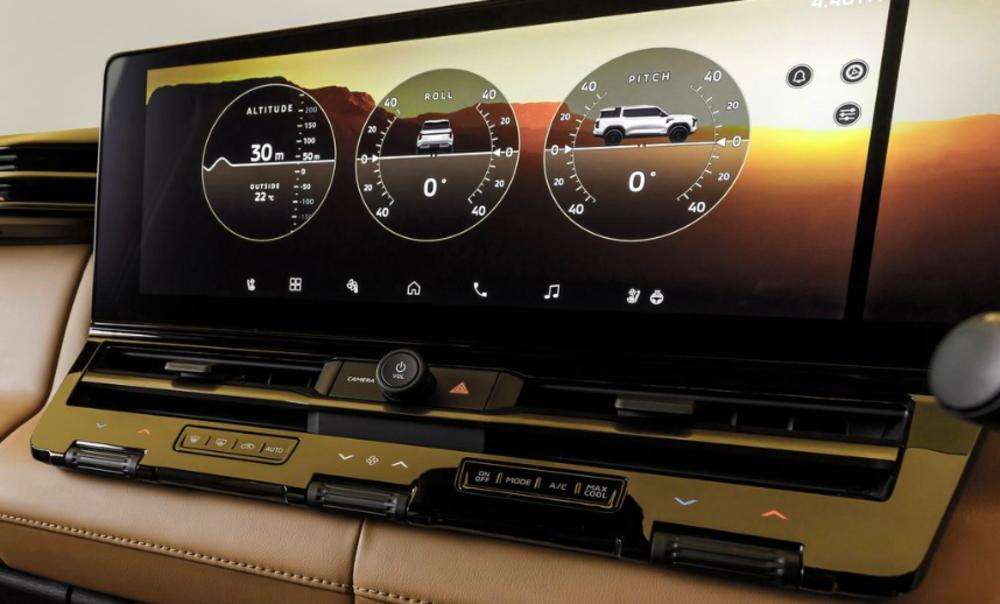 Mitsubishi Pajero 2027 interni display