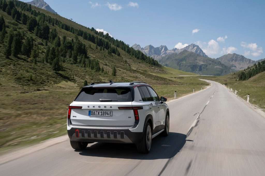 Nuovo Škoda Epiq dinamica posteriore