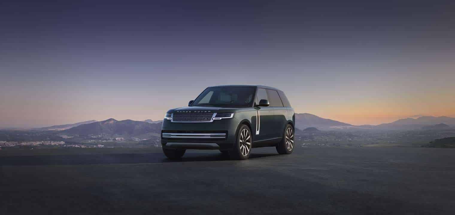 RANGE ROVER ELECTRIC FRONT trequarti statica