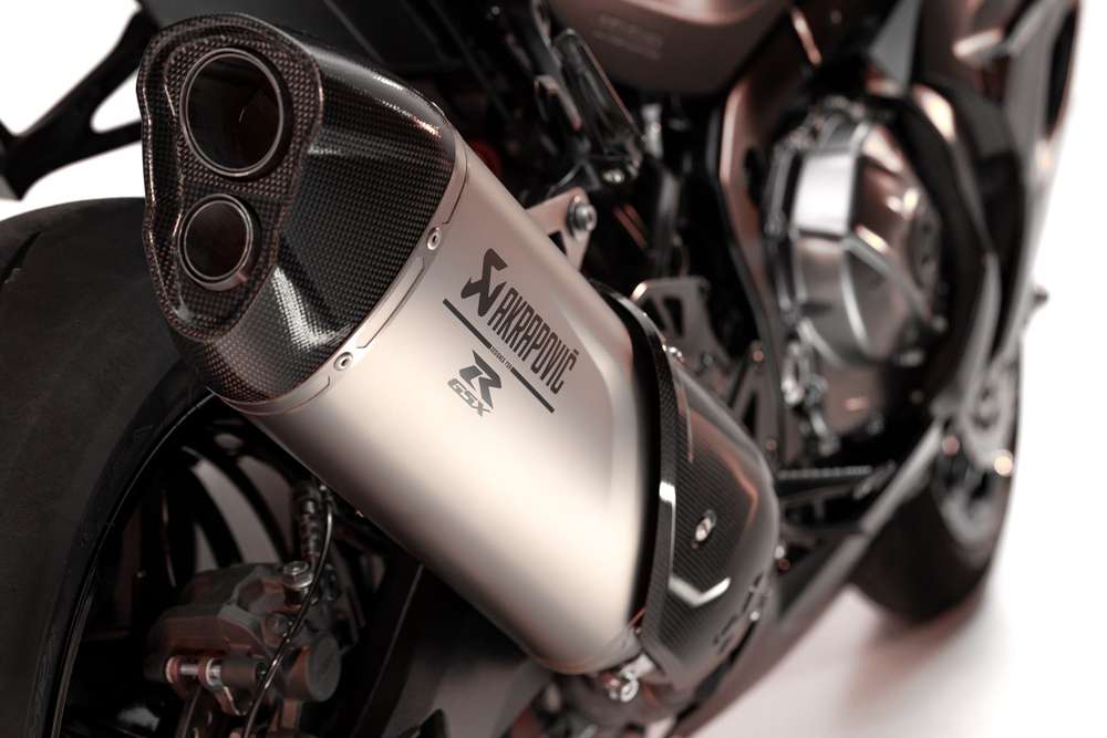 Suzuki GSX-R1000R Stealth 2026 scarico akrapovic