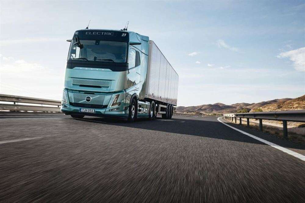 Volvo FH Aero Electric Volvo Trucks International Truck of the Year 2027