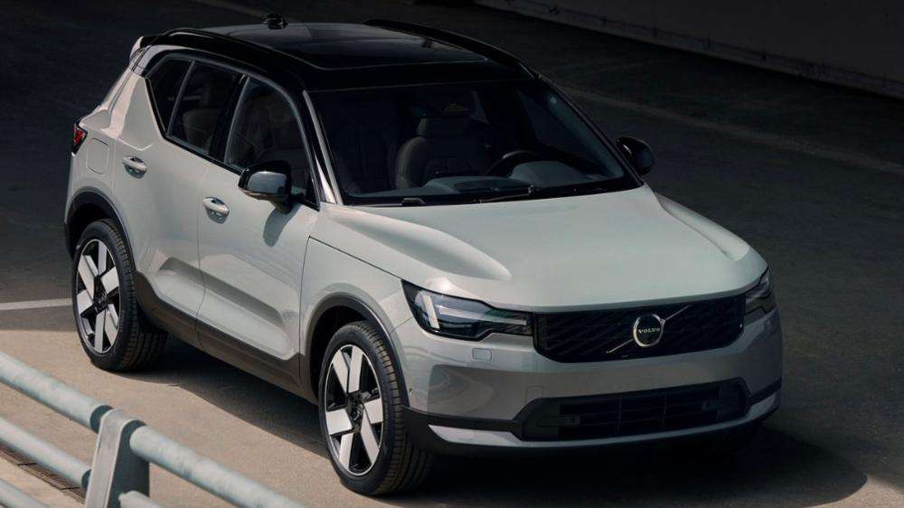 Volvo XC40 2027 front