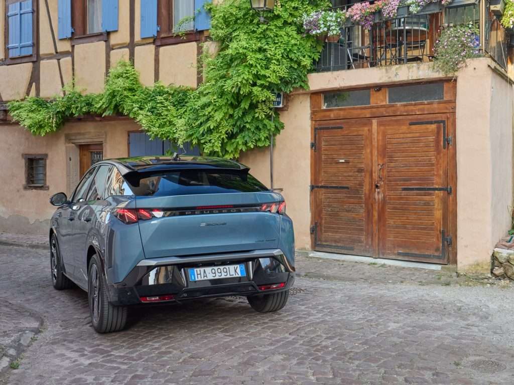 peugeot e-3008-long range salone auto di torino 2026 rear